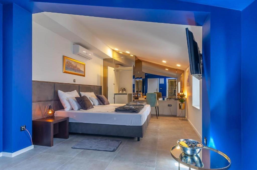 X Boutique Marinac Studio Apartments & Rooms شيبينيك المظهر الخارجي الصورة