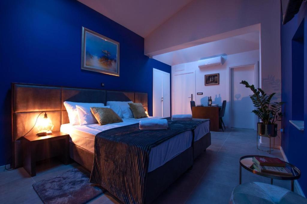 X Boutique Marinac Studio Apartments & Rooms شيبينيك المظهر الخارجي الصورة