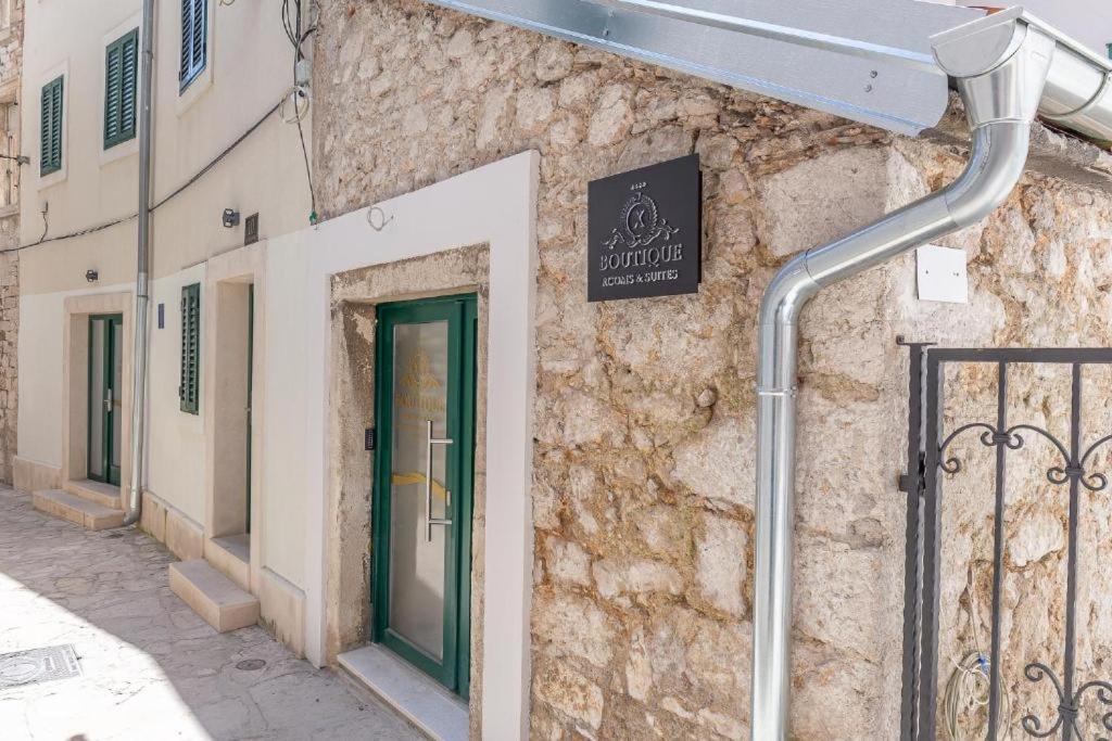 X Boutique Marinac Studio Apartments & Rooms شيبينيك المظهر الخارجي الصورة